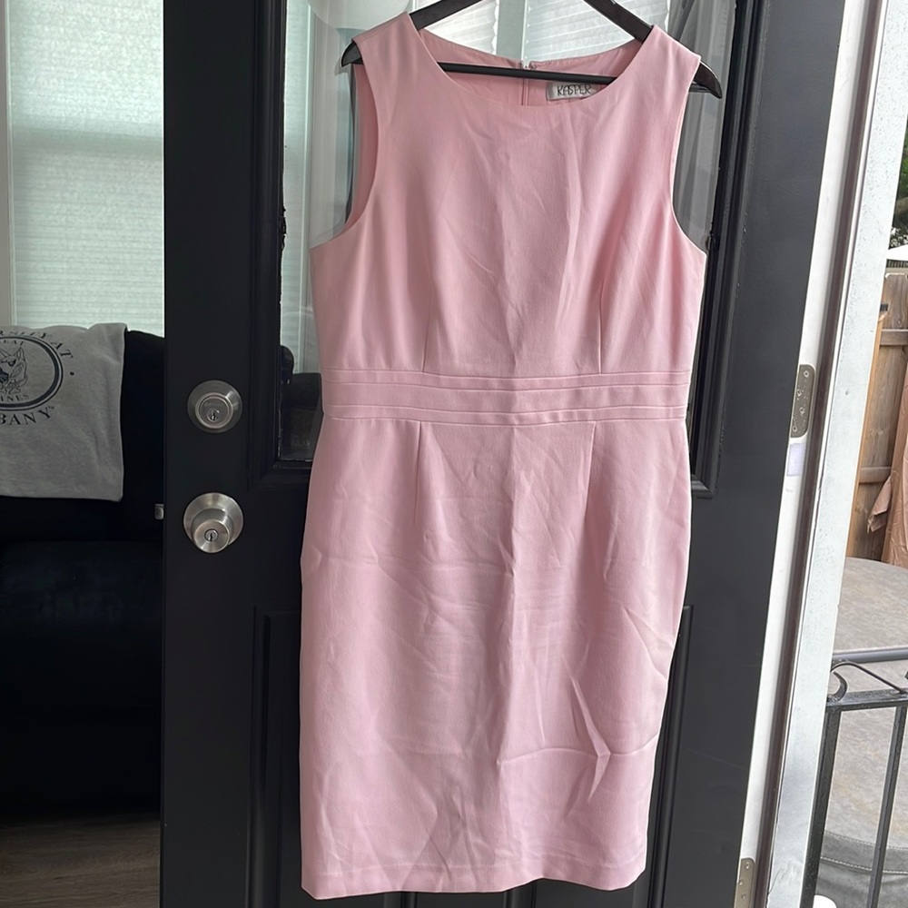 Like new Kasper light pink suiting dress size 14